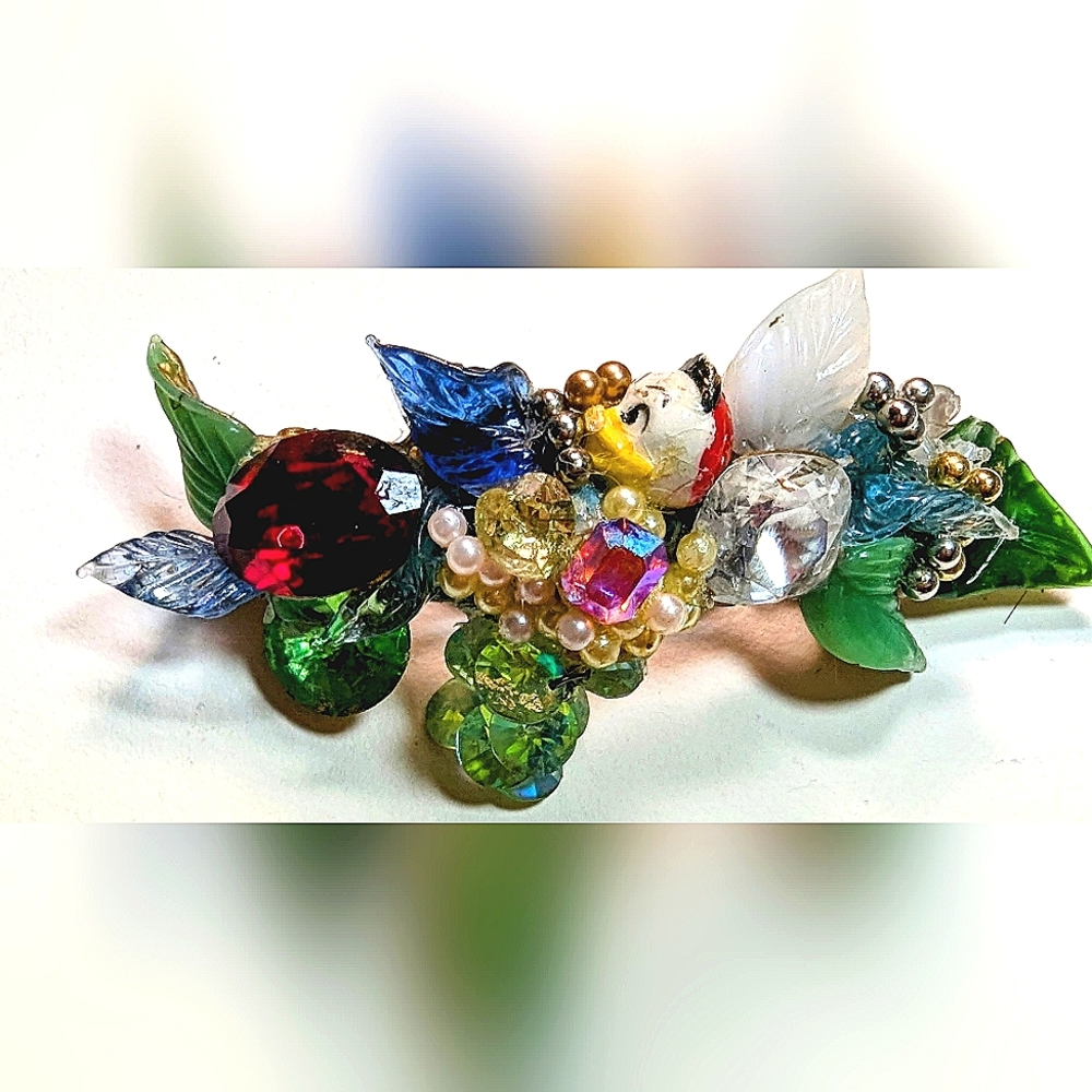 Wendy Gell Disney Barrette Little Duck With Swarovski Jewels Leaves And A Green